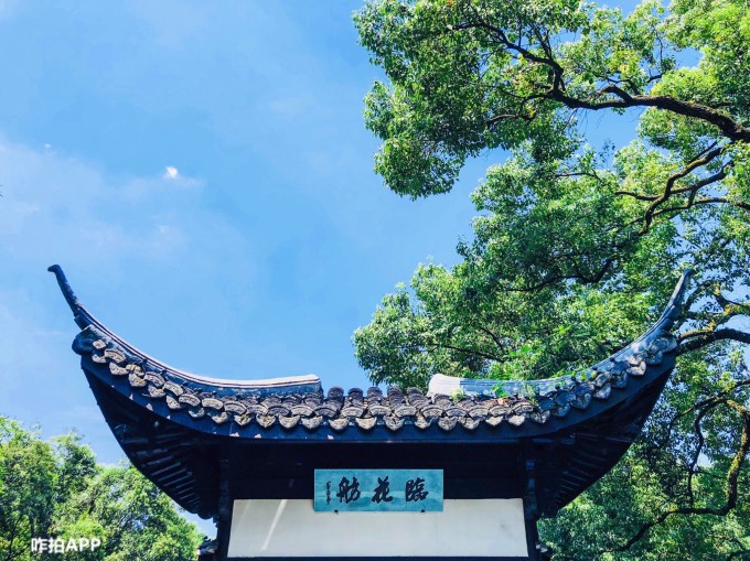 最新西湖美景揭秘，详细游览步骤指南