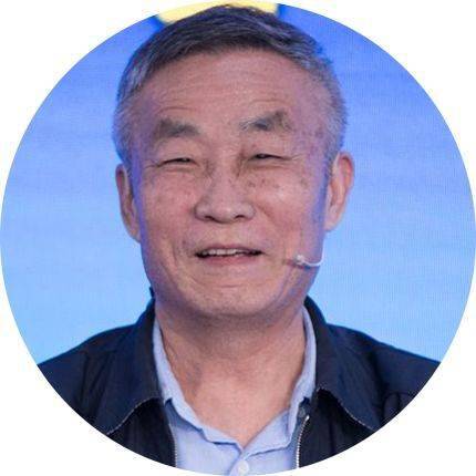 刘奇，演艺小巷的宝藏与美食秘境探索者